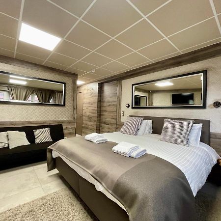 Guesthouse Room40 Мальмеди Экстерьер фото